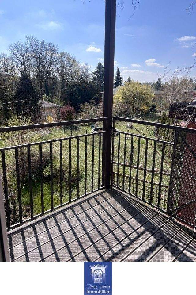 Hübsche Wohnung mit Balkon in traumhafter Höhenlage von Radebeul! - Photo 2