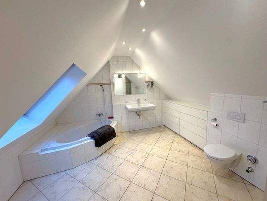 DG TGL-Bad mit Wanne...