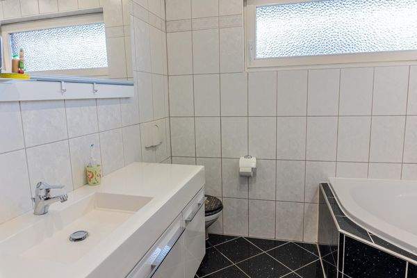 Einfamilienhaus Bad EG