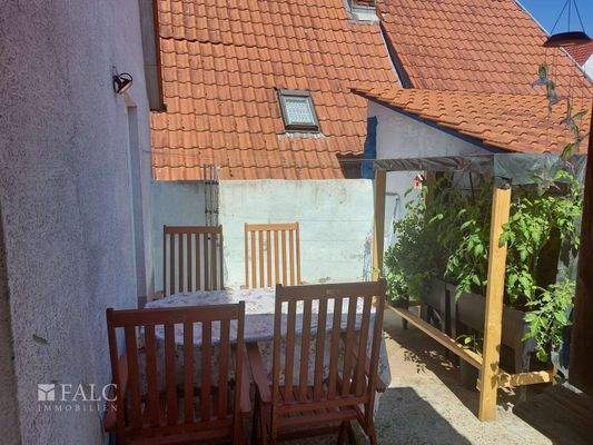 Terrasse Vorderhaus EG