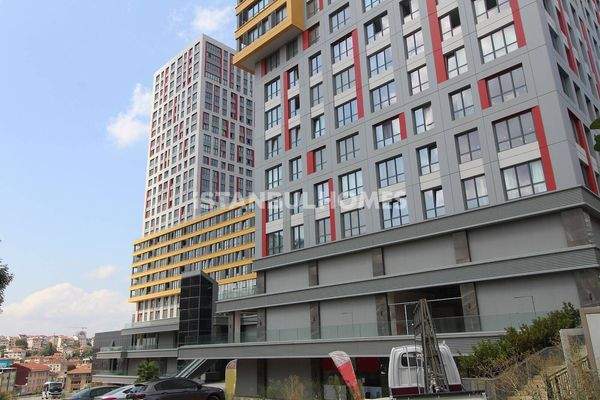 Flats in a Complex with Rich Social Amenities in Kadikoy