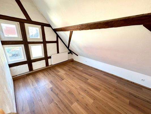 B12 Schlafzimmer 2.jpg