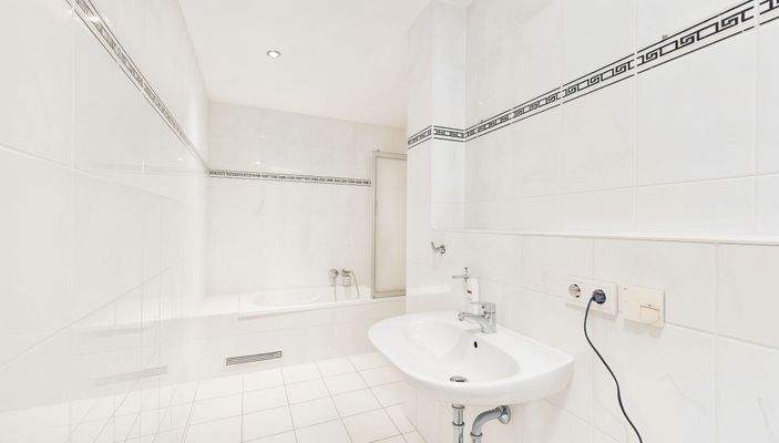 Badezimmer - (KI generiert)