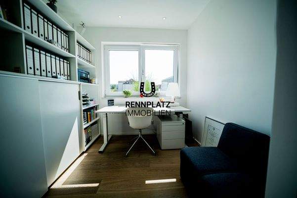 Kinder-/Arbeitszimmer