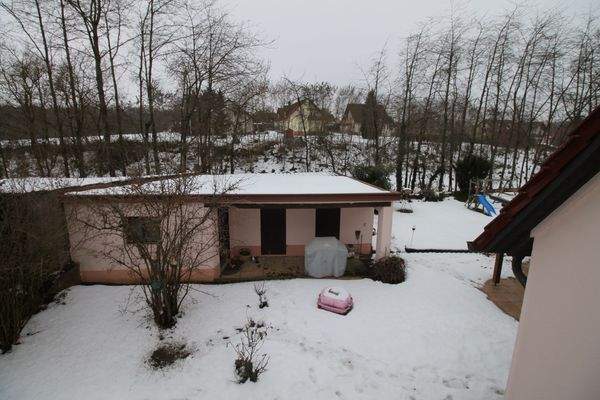 Balkonblick in den Garten.JPG