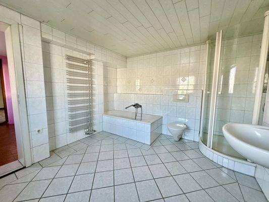 Großes Tageslichtbad