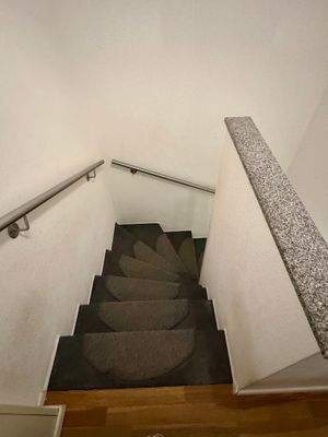 Treppe vom EG ins OG
