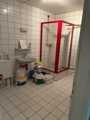 Badezimmer Keller 1.jpg