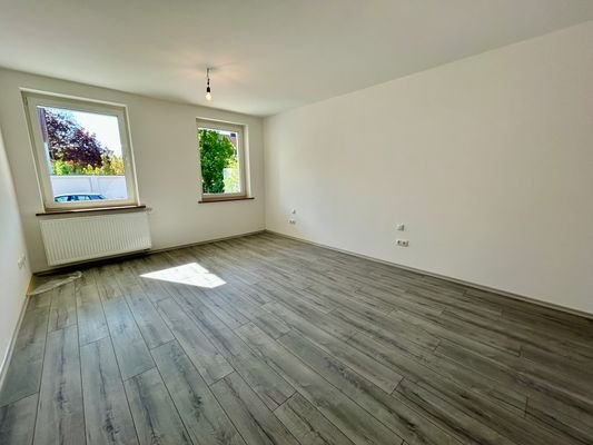 Schlafzimmer EG.JPG