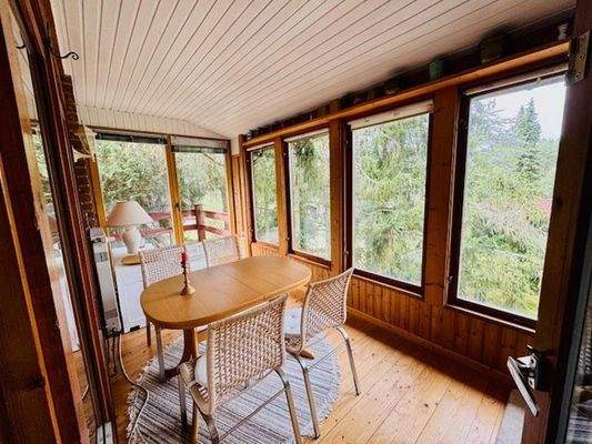 Lichtdurchfluteter Wintergarten