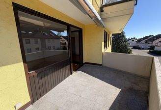 Davor mit  XXL Südbalkon