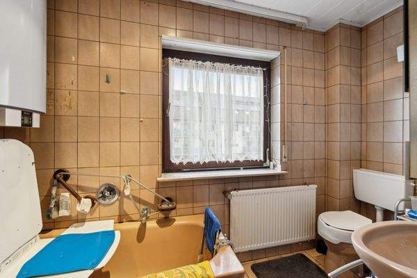 Hinterhaus-Badezimmer