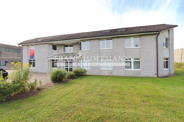 M2352-1.OGa Außenansicht 2