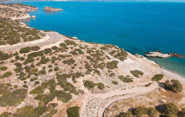 Kreta, Kalo Chorio: Einzigartiges Grundstück am Meer für erstklassige Investitionsmöglichkeit zu verkaufen