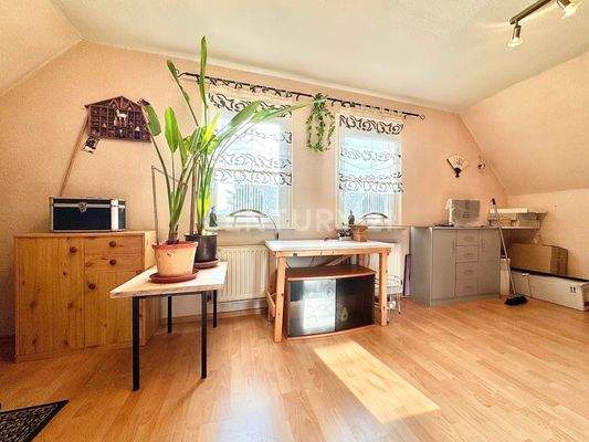 Arbeits- & Kinderzimmer