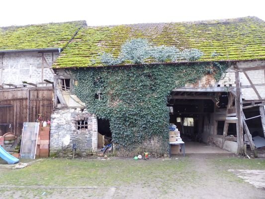 Innenhof mit Scheune