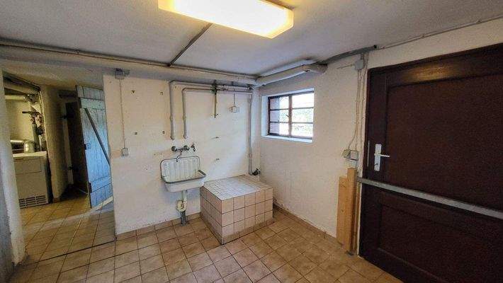 HWR mit Aussenzugang