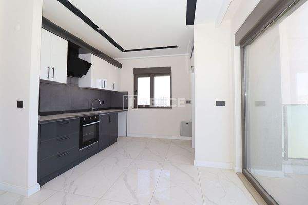 1+1 Apartments in a Complex with Swimming Pool in Antalya Aksu
