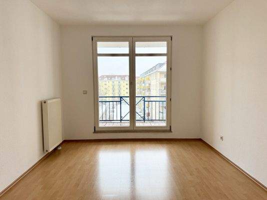 Schlafzimmer mit Balkonzugang