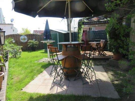 Terrasse mit Sitzeinrichtung