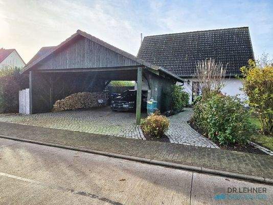 Straßenansicht gesamt