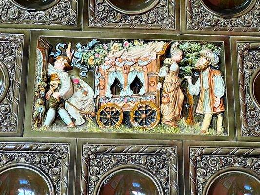 hist. Kachelofen Meissner Porzellan