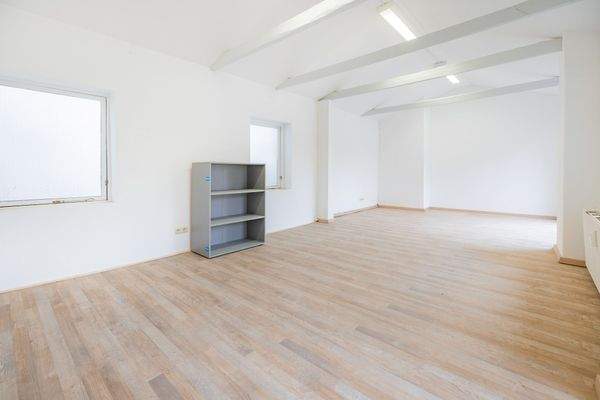 Verkaufs oder Besprechungsraum im Anbau