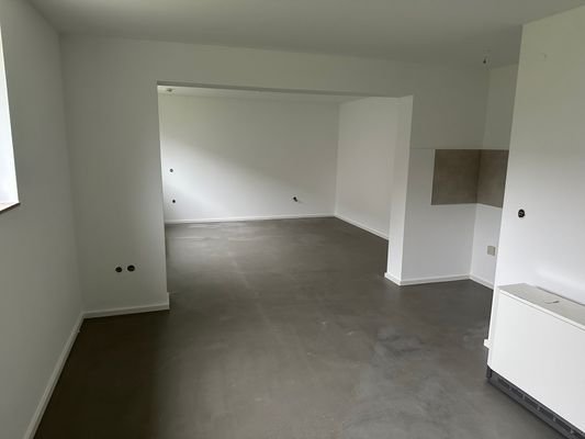 Blick von Wohn- in Schlafzimmer