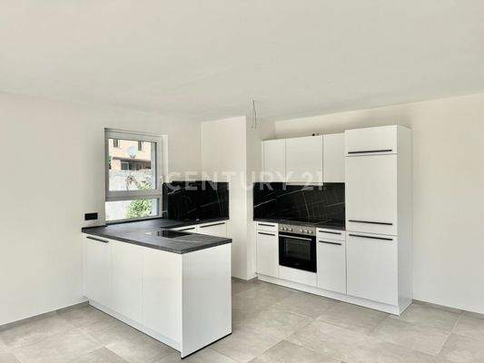 Einbauküche mit allen Geräten - Werkstatt für Kochkünste