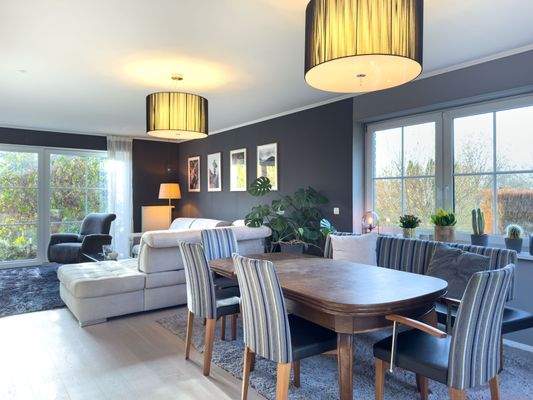 Wohn- und Esszimmer