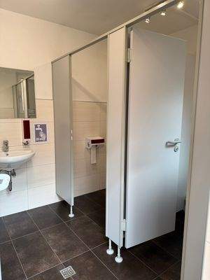 Gaststätte Erdgeschoss WC Damen.jpg