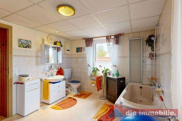 Badezimmer im Erdgeschoss