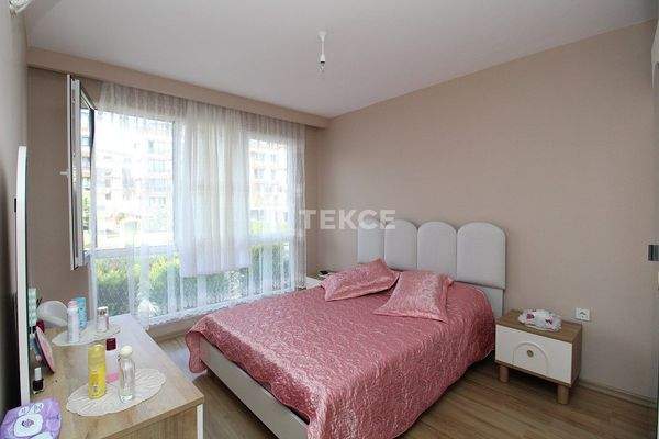 Furnished Apartment in a Complex with Pool in Yalova Çınarcık