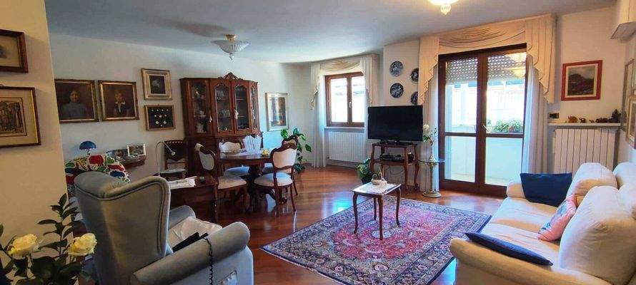 schönes Penthouse im Zentrum von Grado mit Terrasse und Parkplatz