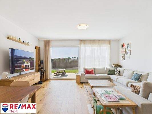 Wohnzimmer-Gartenblick