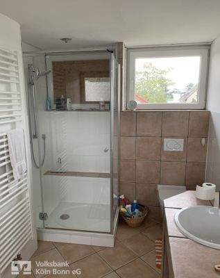 Wannen-/Duschbad im DG