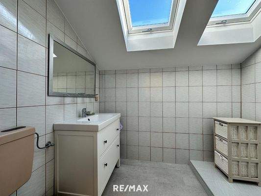 Badezimmer DG