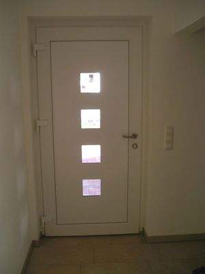 Haustüre mit Wärmedämmgl innen