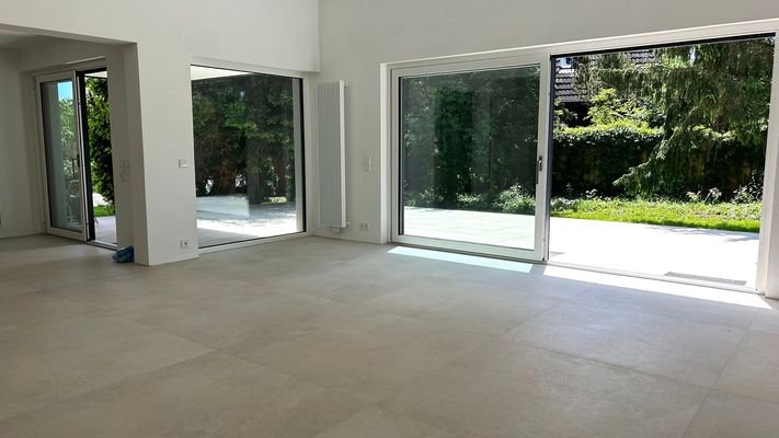 Blick auf die Sonnenterrasse