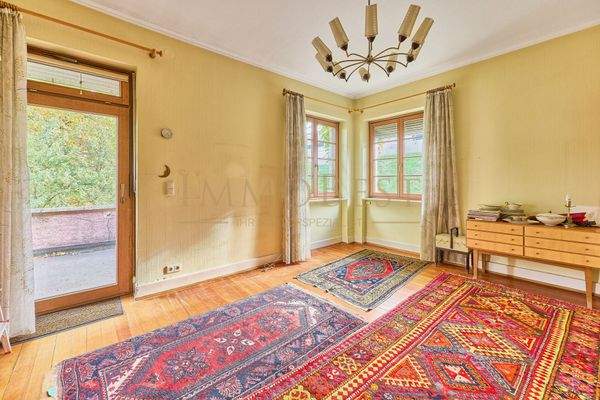 Zimmer OG mit Balkon