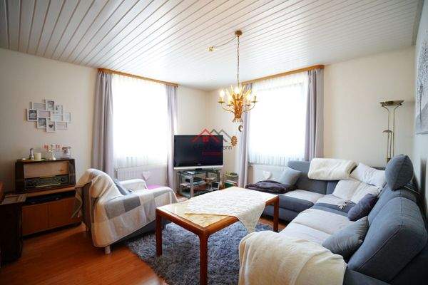 Wohnzimmer Woh- und Geschäftshaus