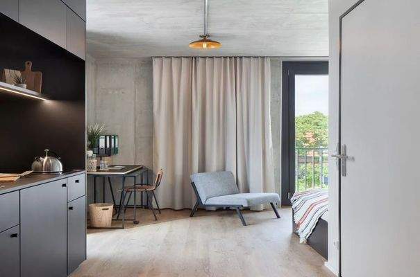 1fa6500b-01de-4ab1-8726-2f41ae720e9a