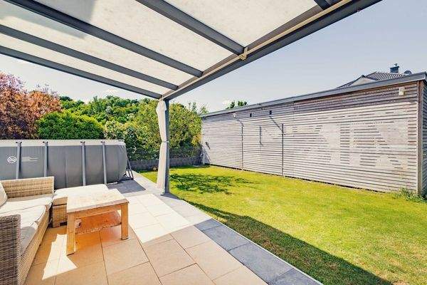 Terrasse und Garten 1