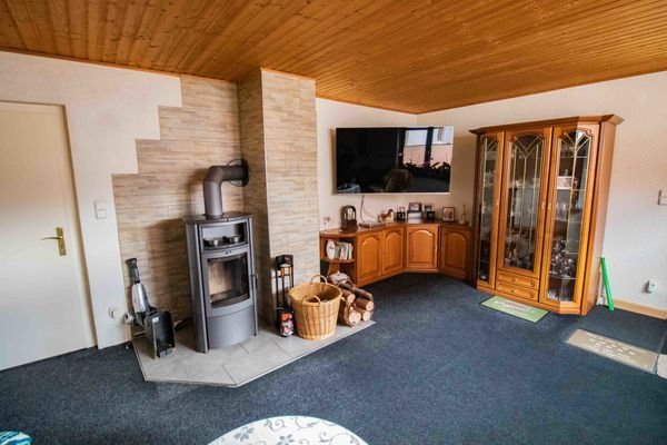 EG-Wohnzimmer mit Kamin