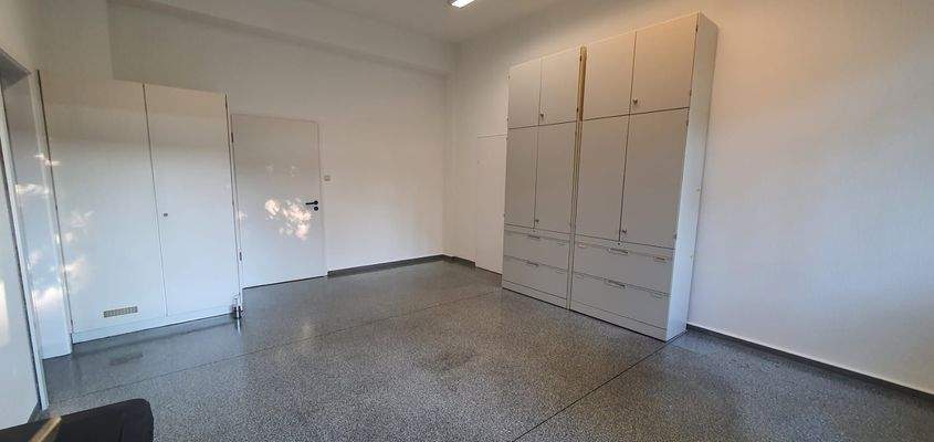 WhatsApp Image 2025-04-02 at 09.47.04 (9).jpeg