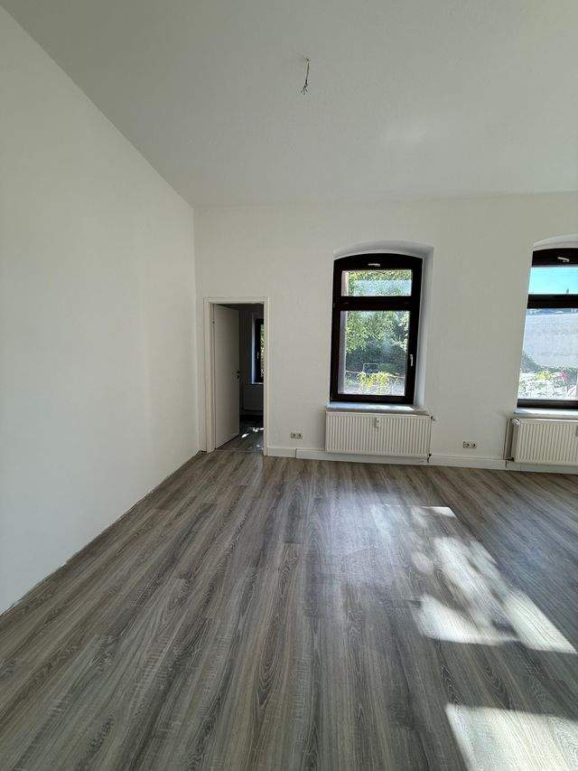 Helle 3 Raum Erdgeschosswohnung in Zwickau ab sofort zu vermieten - Foto 1