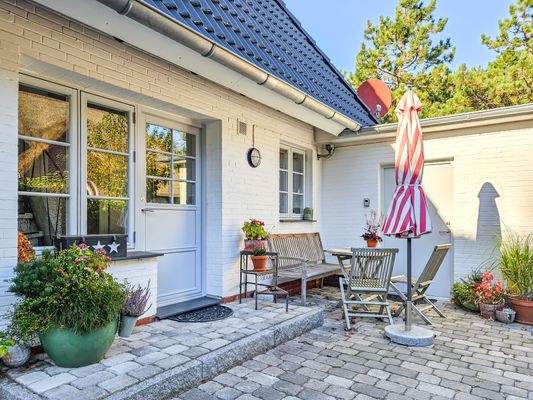 2. Eingangsbereich.jpg