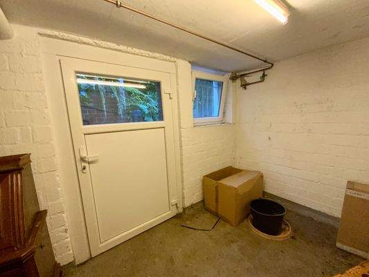 Kellerausgang zum Garten