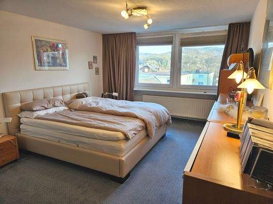 Schlafzimmer DG