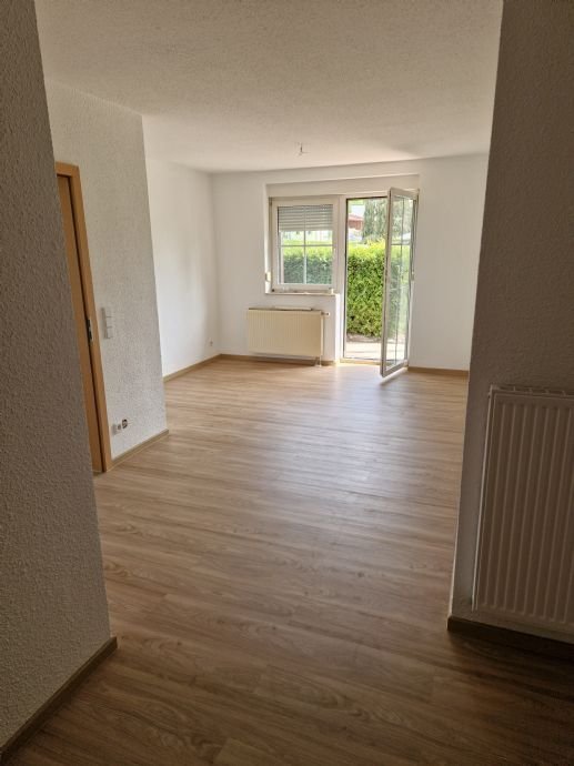 neu gepflegte 2-Zimmer-Wohnung in Helmsdorf